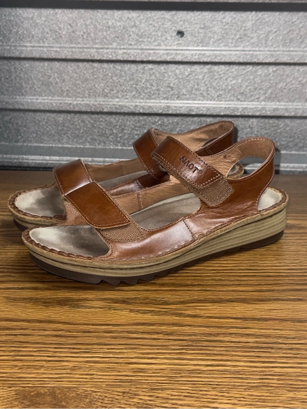 Naot Sandals Womens 38 Zinnia Strappy Brown Leather Open Toe Wedge Casual